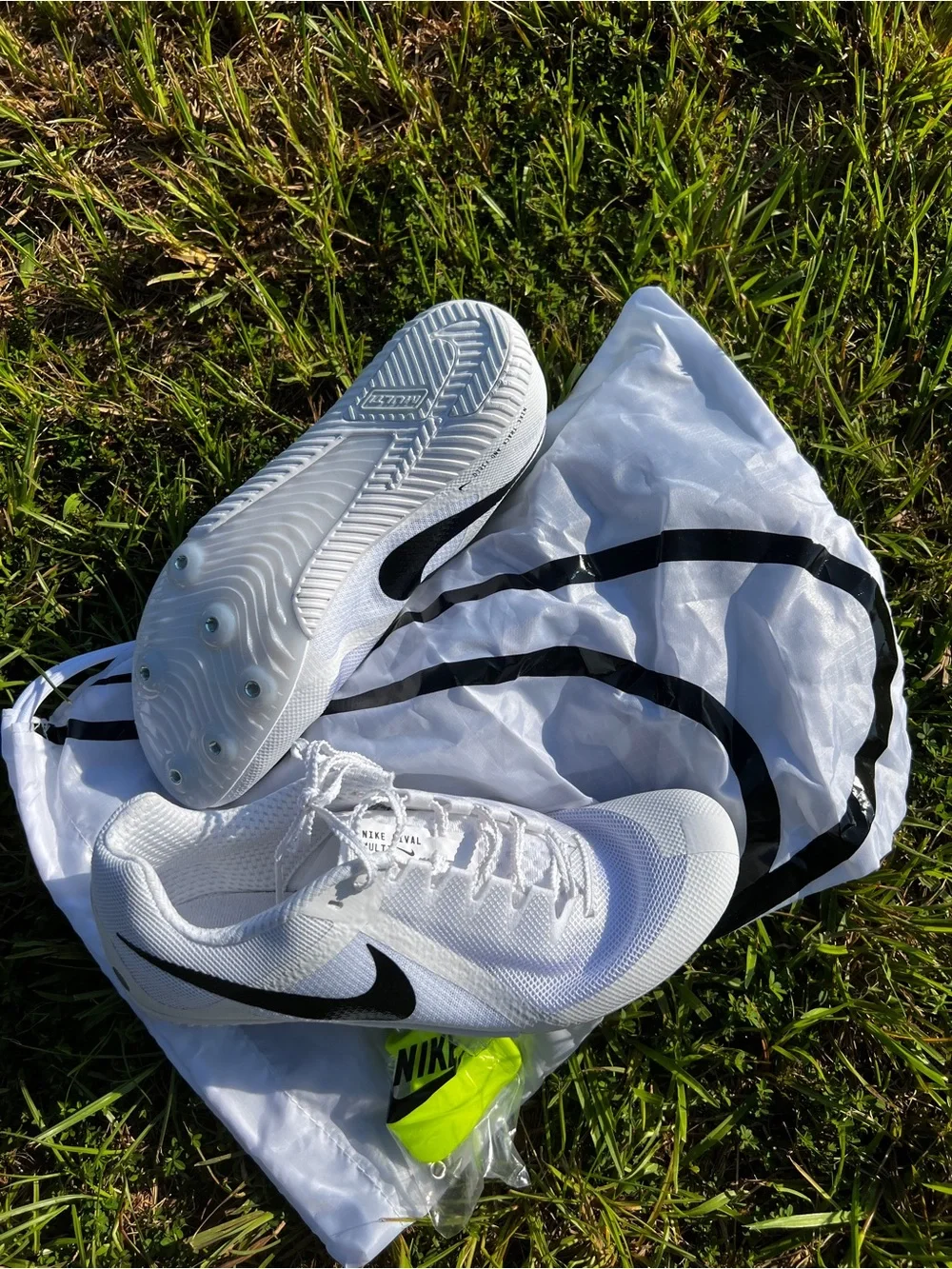 NEW Nike size 9.5 Mens Rival Multi Track Spikes White